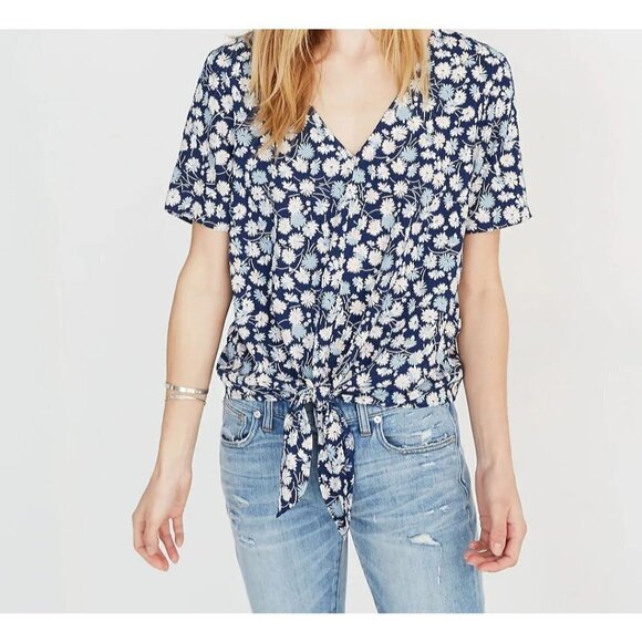 Madewell Novel Tie-Front Top In French Floral Drapey V-Neck Blue Size Women's M - Picture 9 of 9